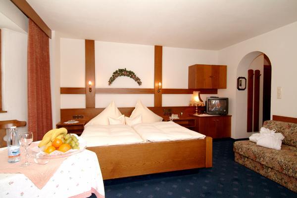 Sporthotel Pechtl Lermoos Exterior photo