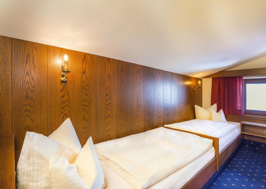 Sporthotel Pechtl Lermoos Exterior photo